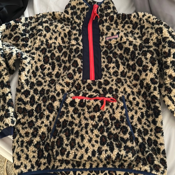 Vineyard Vines Sweaters - Vineyard vines Leapord print